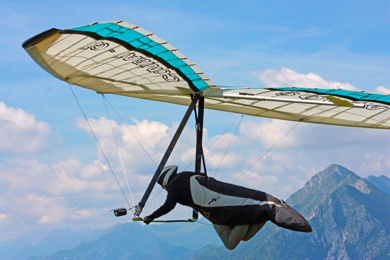 How Do You Fly a Hang Glider