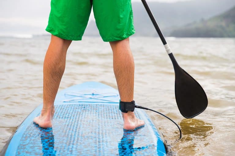 How Do You Use a Paddle Board Paddle