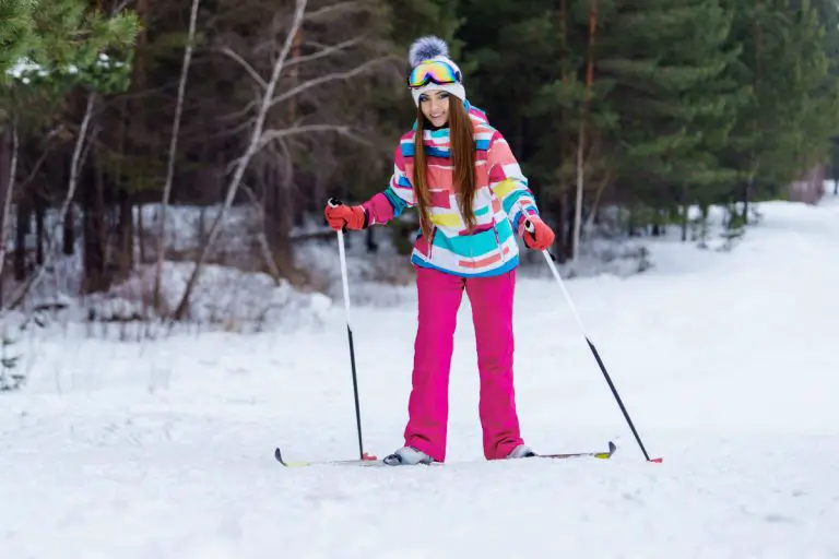 How Should I Dress for Cross Country Skiing?