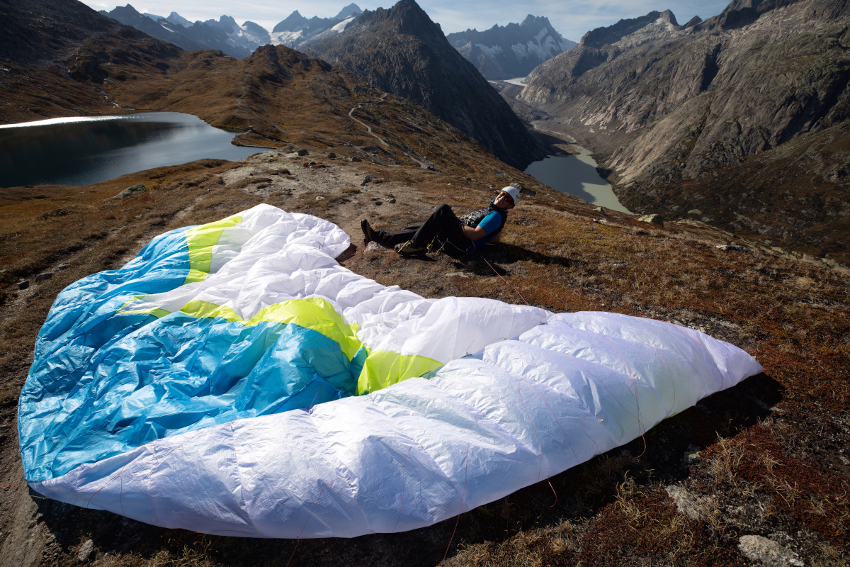 How to Set Up and Take Care of a Paraglider