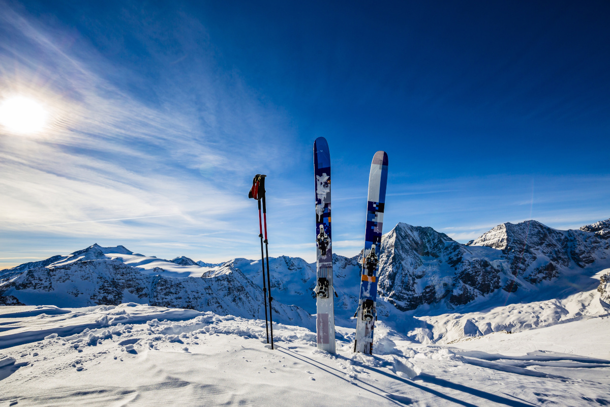How to Choose a Backcountry Ski Setup (Finding the Right Type, Size ...