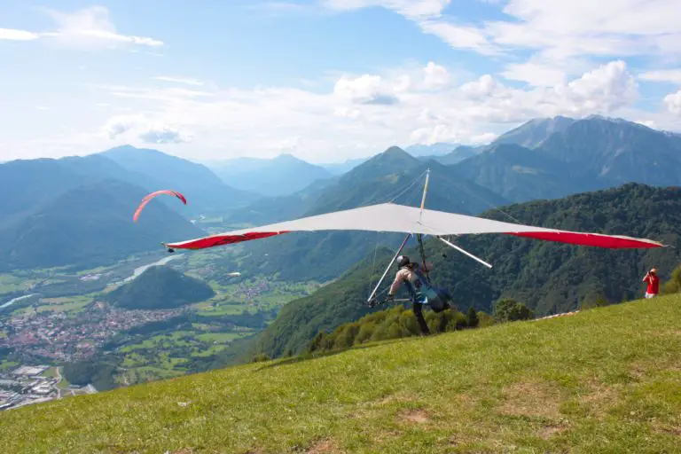 Paragliding vs. Hang Gliding